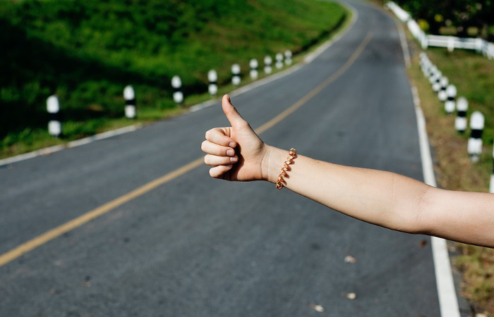 Consejos para hacer autostop o dedo