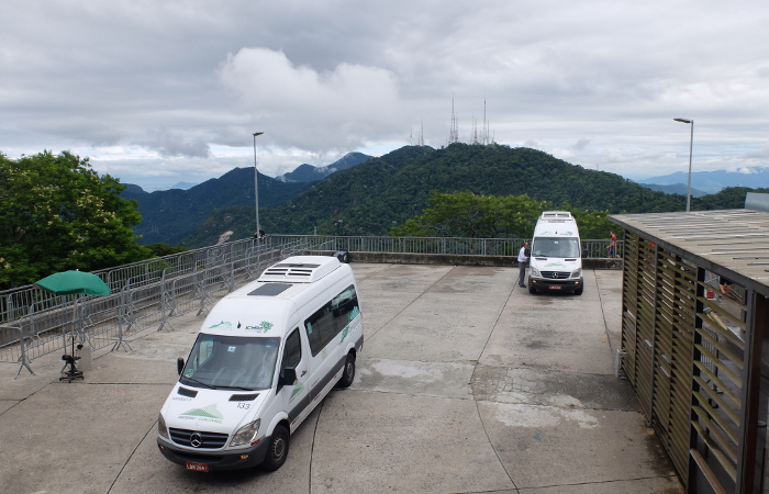 Estación final de los buses en la base del  Cristo Redentor de Corcovado (Rio, Brasil)