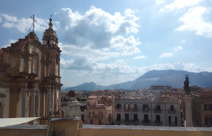 Vistas desde la terraza del Rinascente en Palermo (Sicilia)