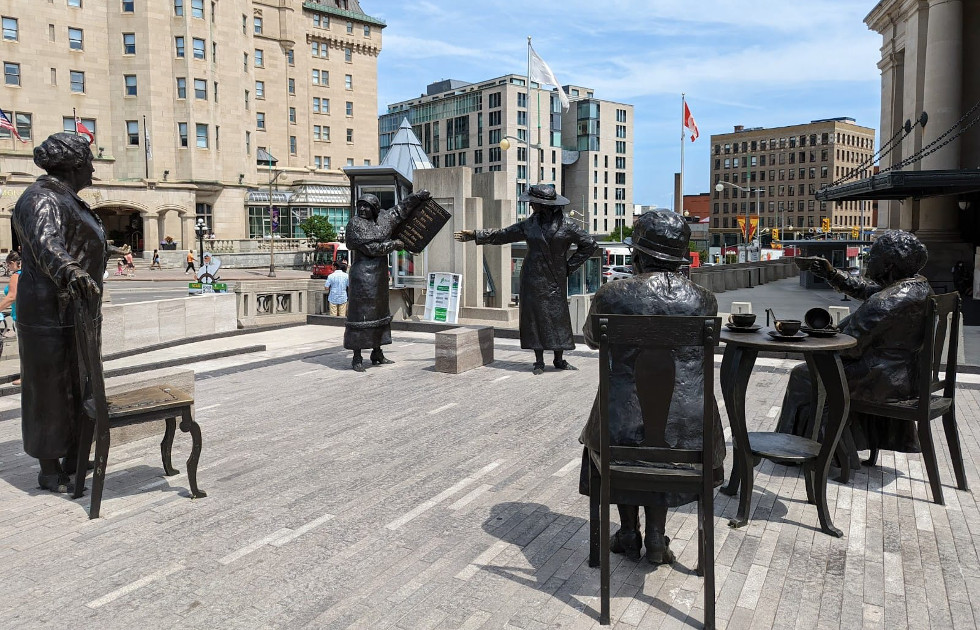 Monumento de las Mujeres Parlamentarias en Ottawa